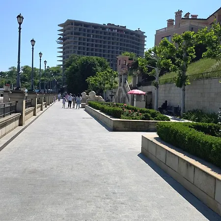 рядом золотой берег Apartment Odesa